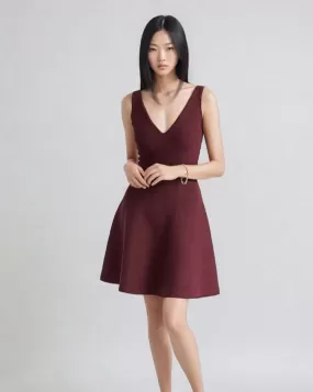 ALISA | Sleeveless V-Neck Flared Knit Dress