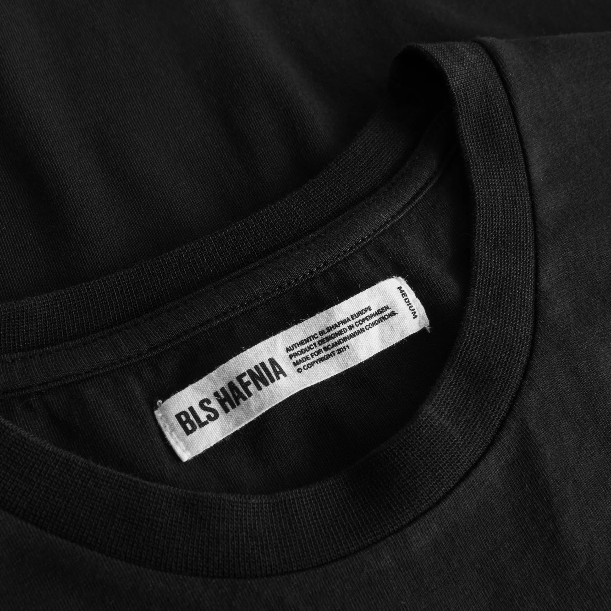 Essential Logo T-Shirt 2 - Black