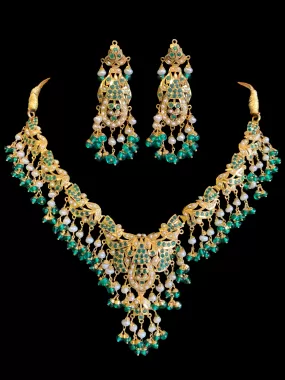 FARISA gold plated silver necklace set in emerald